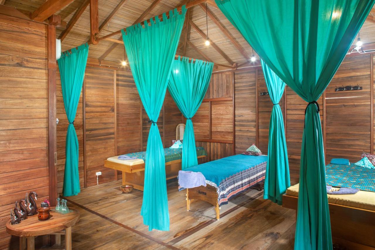 Kuda Laut Boutique Dive Resort Bunaken Exterior foto